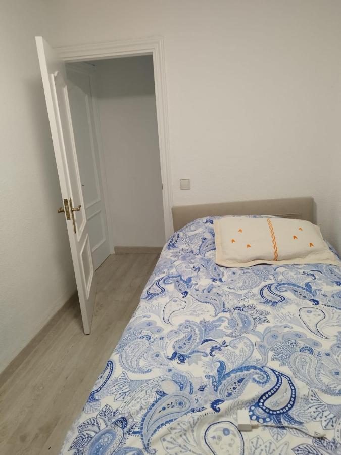Habitaciones En Apartamento Compartido De Pozuelo de Alarcón Eksteriør billede