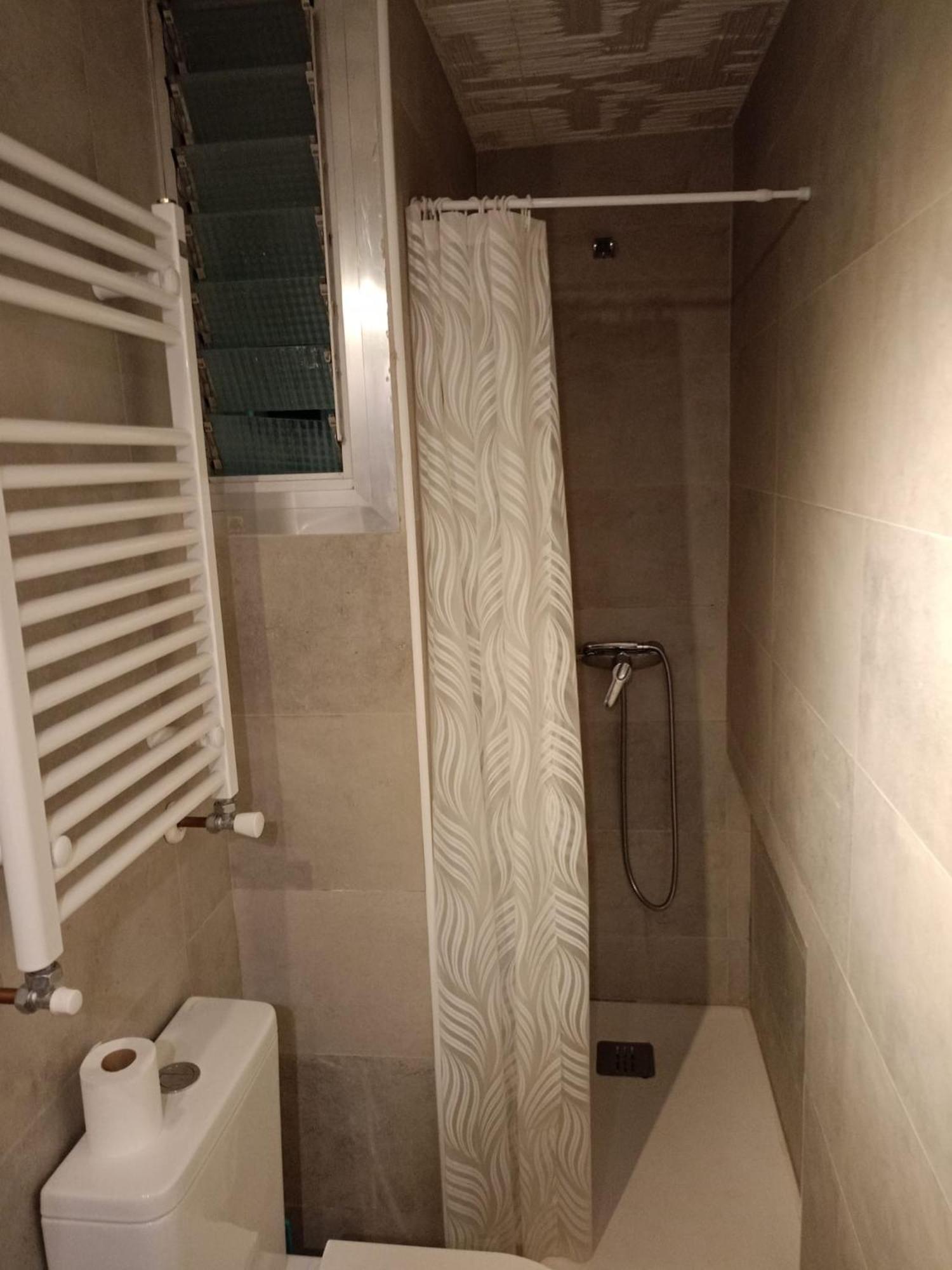 Habitaciones En Apartamento Compartido De Pozuelo de Alarcón Eksteriør billede